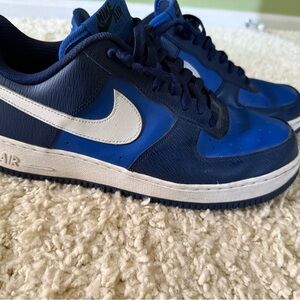 Nike Men's Blue and White Air Sneakers